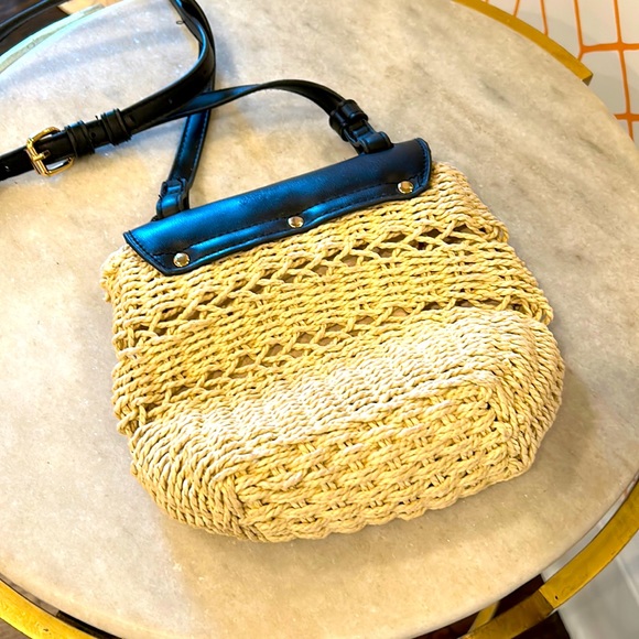 A New Day Small Straw-like Crossbody - Picture 4 of 6